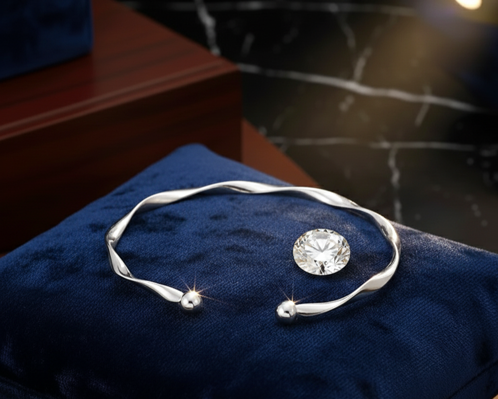 The Continuum Sculpted bracelet